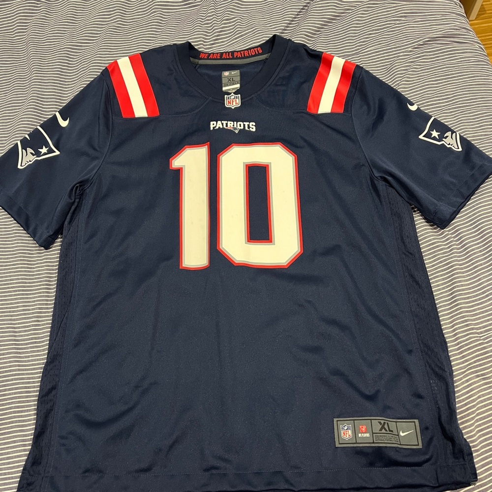 NFL Patriots Jersey Mens XL New without tags